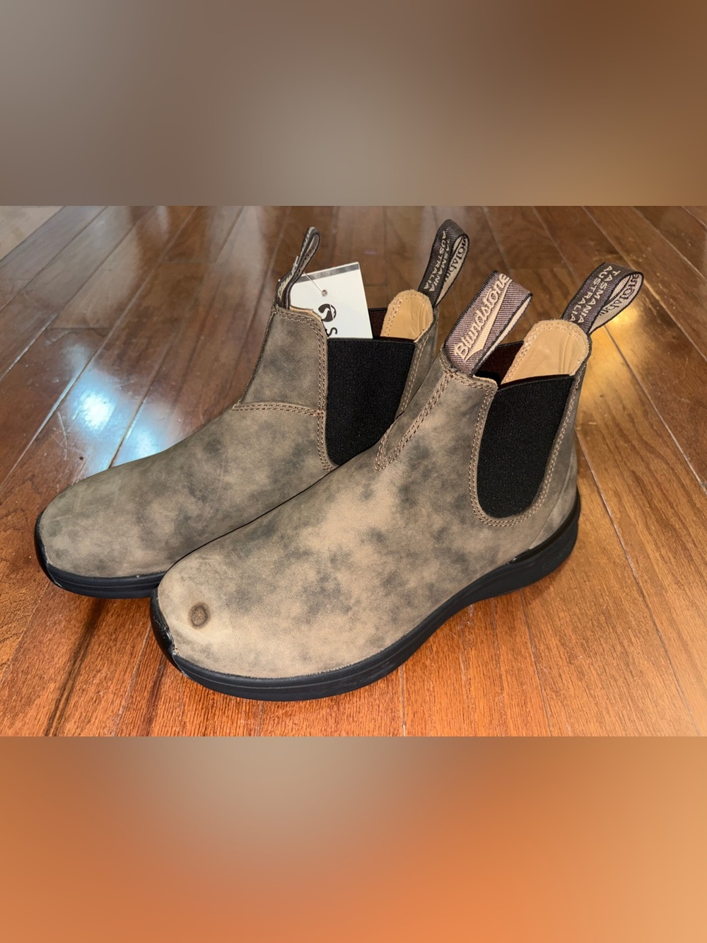 Blundstone Women’s #2144 Rustic Brown Boots US Women’s Size 9 NWT
